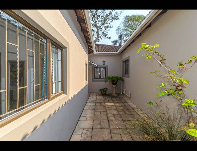 4 BEDROOM HOUSE FOR SALE IN WESTVILLE